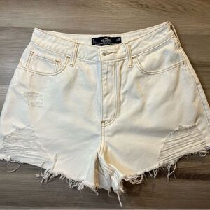 Hollister Ultra High Rise Vintage Relaxed Mom Shorts Distressed